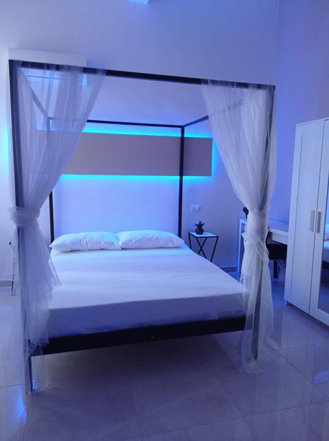Relais Torre Gloria Bed & Breakfast เนเปิลส์ ภายนอก รูปภาพ