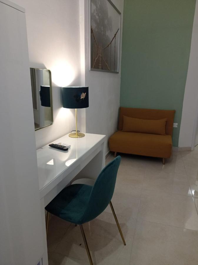 Relais Torre Gloria Bed & Breakfast เนเปิลส์ ภายนอก รูปภาพ