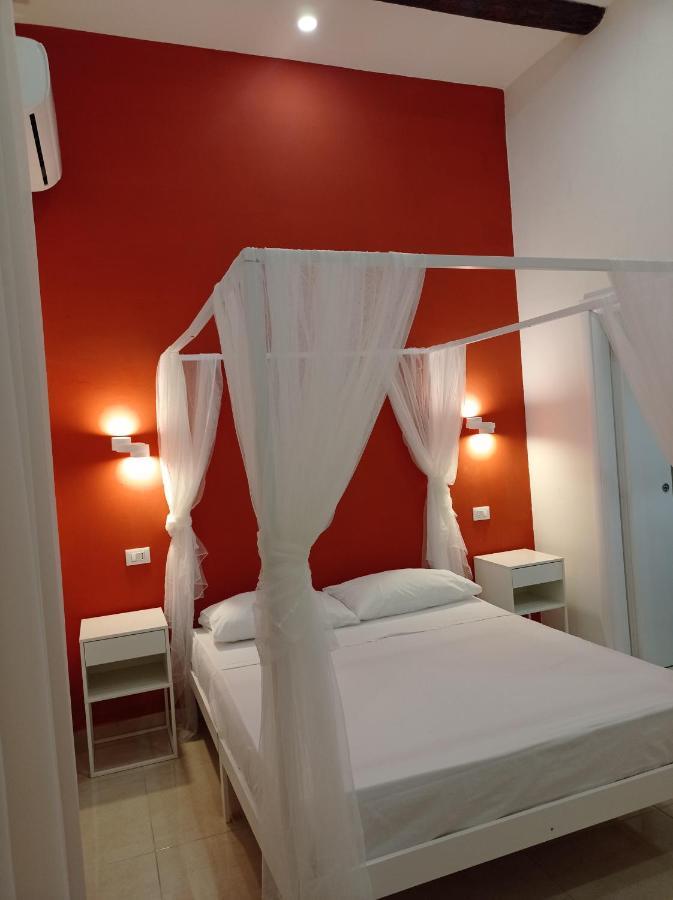 Relais Torre Gloria Bed & Breakfast เนเปิลส์ ภายนอก รูปภาพ
