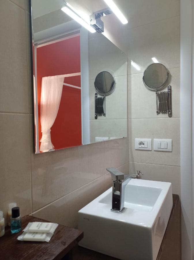 Relais Torre Gloria Bed & Breakfast เนเปิลส์ ภายนอก รูปภาพ