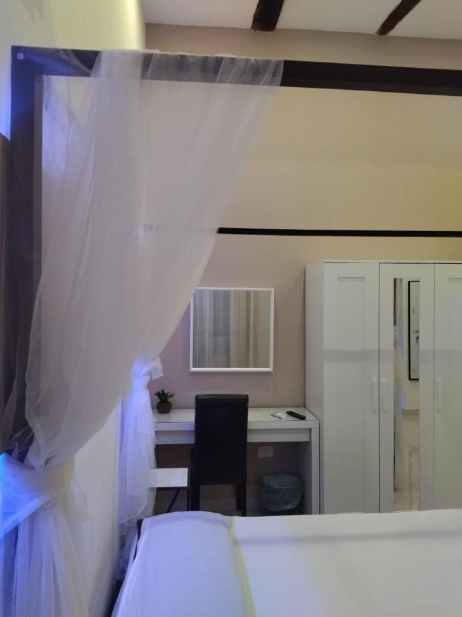 Relais Torre Gloria Bed & Breakfast เนเปิลส์ ภายนอก รูปภาพ