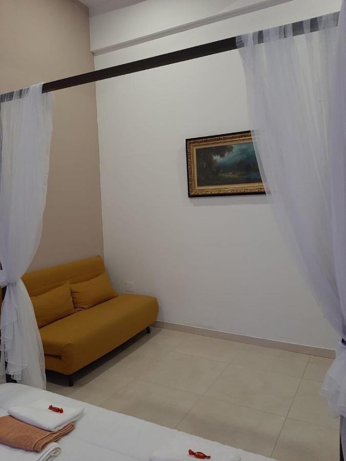Relais Torre Gloria Bed & Breakfast เนเปิลส์ ภายนอก รูปภาพ