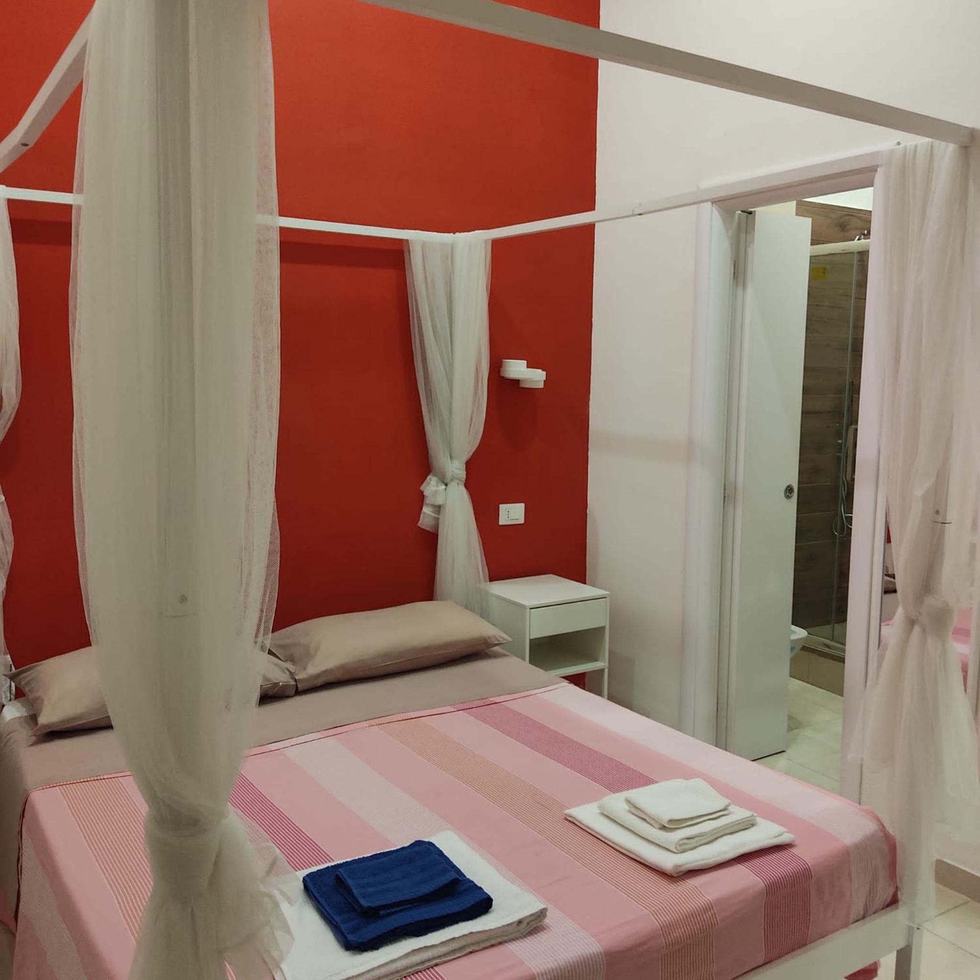 Relais Torre Gloria Bed & Breakfast เนเปิลส์ ภายนอก รูปภาพ